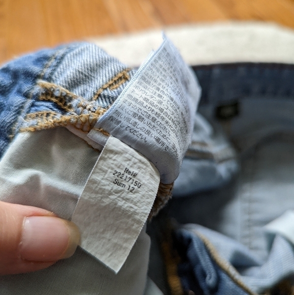 Eddie BAUER embroidered denim jean shorts women's 8 - Picture 9 of 10